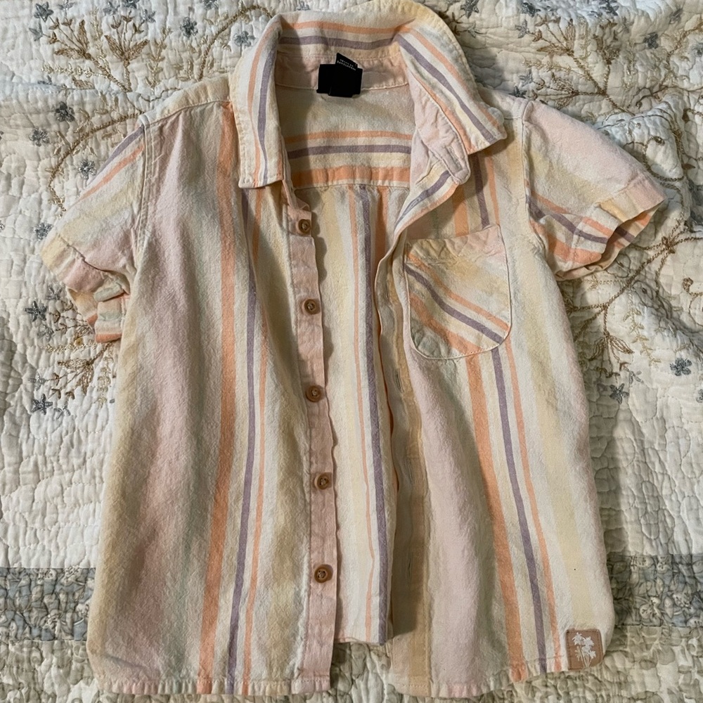 2T button down